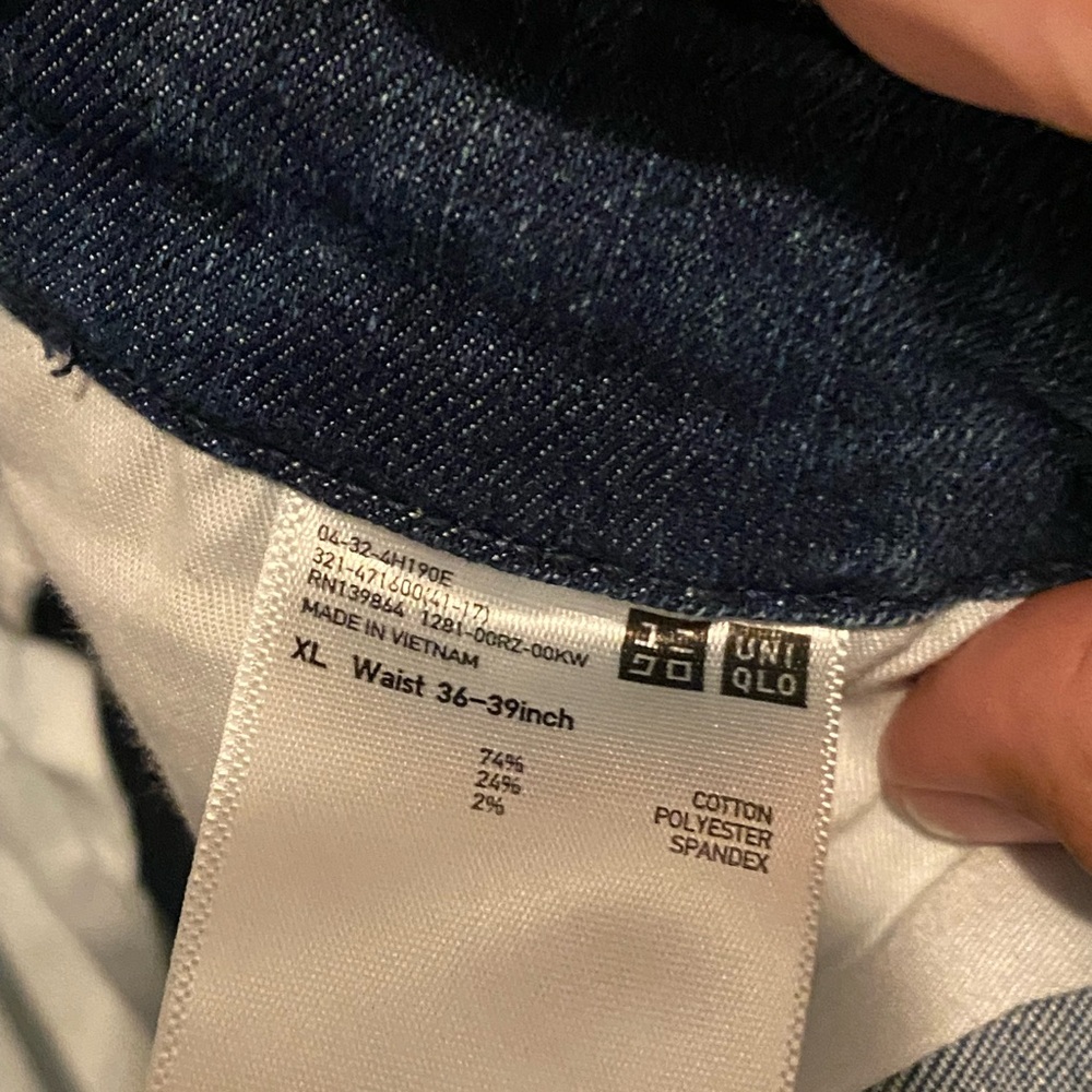 Uniqlo Men's Dark Blue Jeans